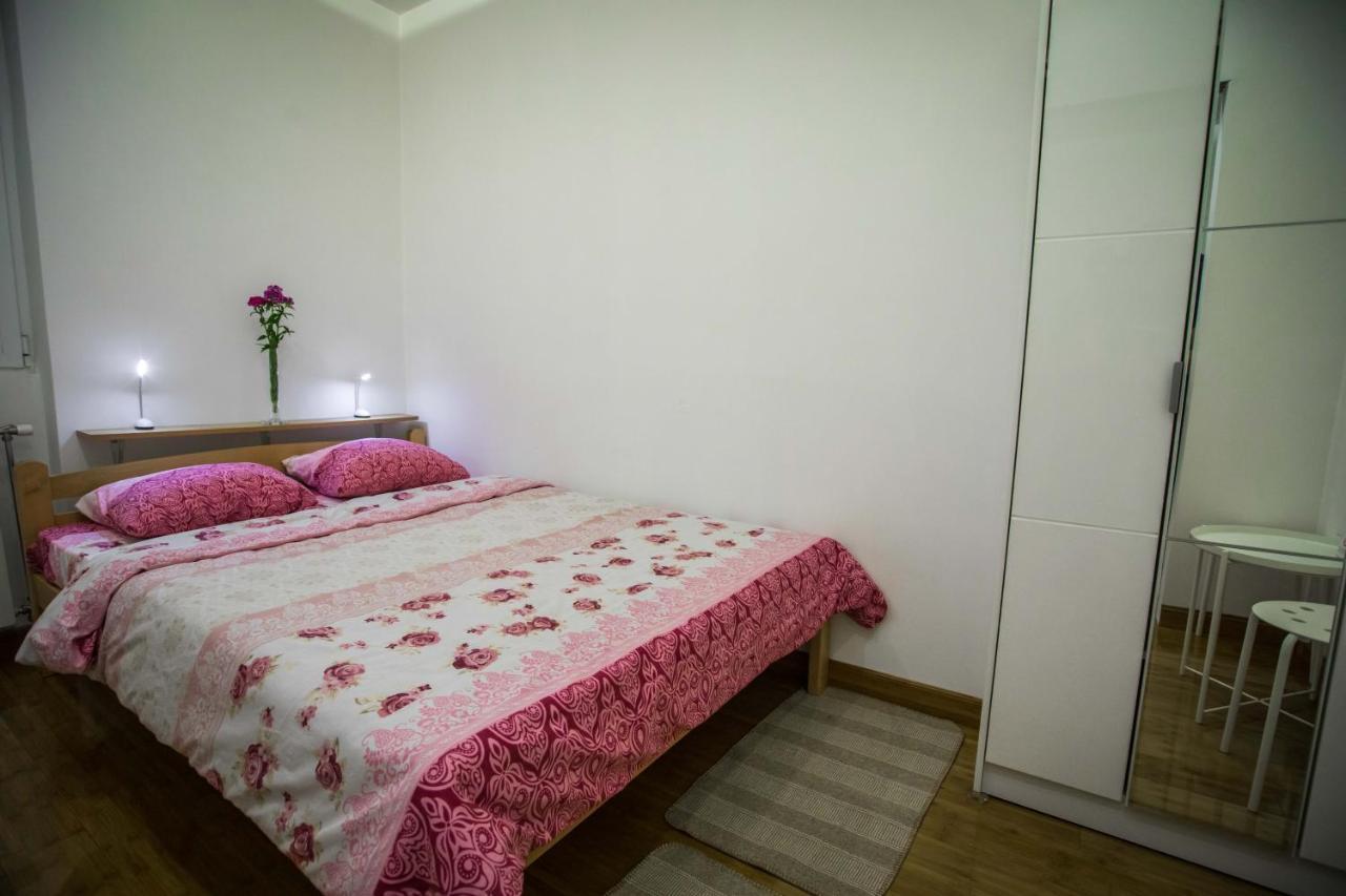 Apartman Simic - Stan Na Dan Bogatić Екстериор снимка
